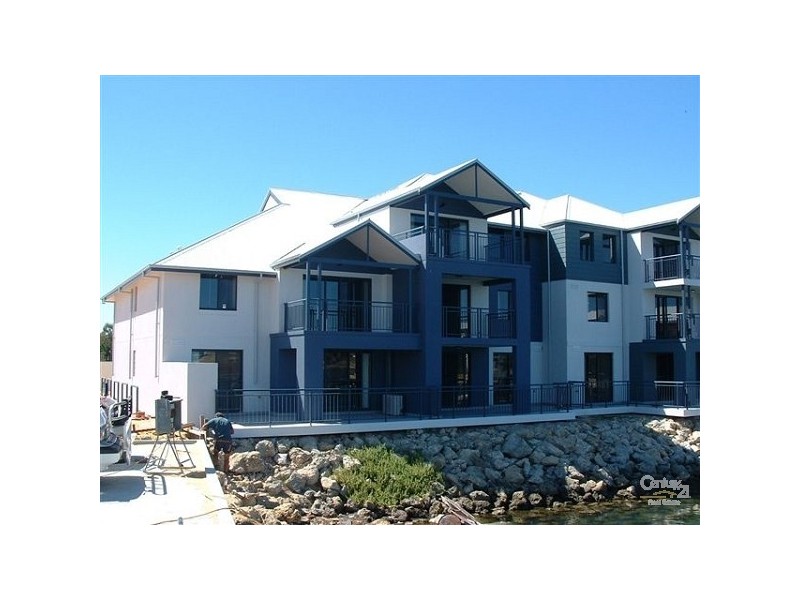 19/206 Mary Street “Monterey Bay” HALLS HEAD, Mandurah WA 6210