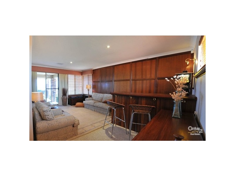 3 Coral Court, Halls Head WA 6210