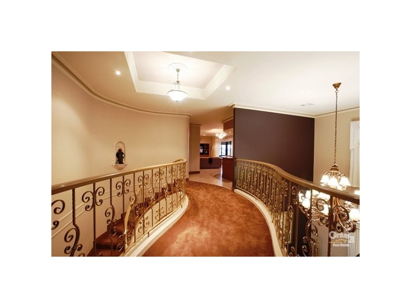 9 Captain Court PORT BOUVARD, Mandurah WA 6210