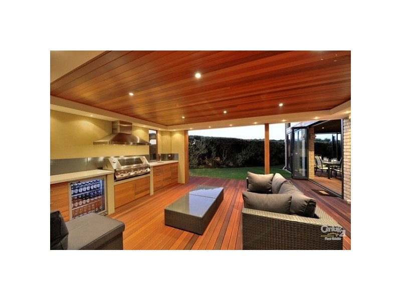 49 Admiralty Crescent, Halls Head WA 6210
