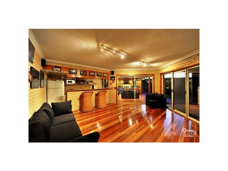 49 Admiralty Crescent, Halls Head WA 6210