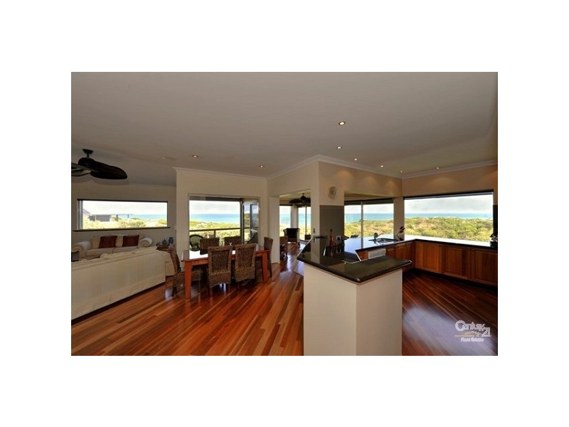 49 Admiralty Crescent, Halls Head WA 6210