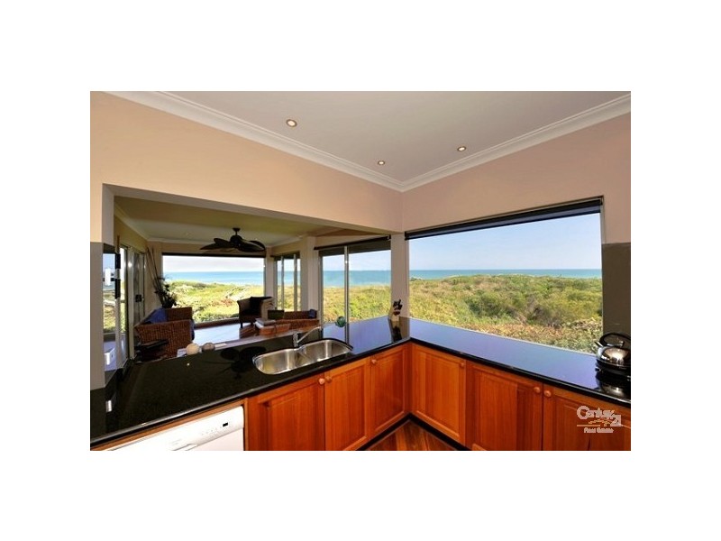 49 Admiralty Crescent, Halls Head WA 6210