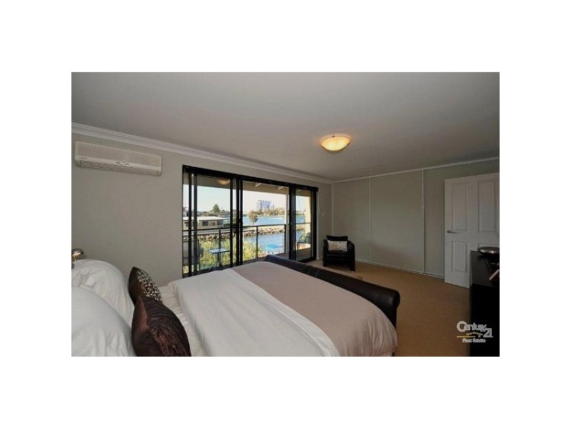 2,19 San Marco Quays, Halls Head WA 6210