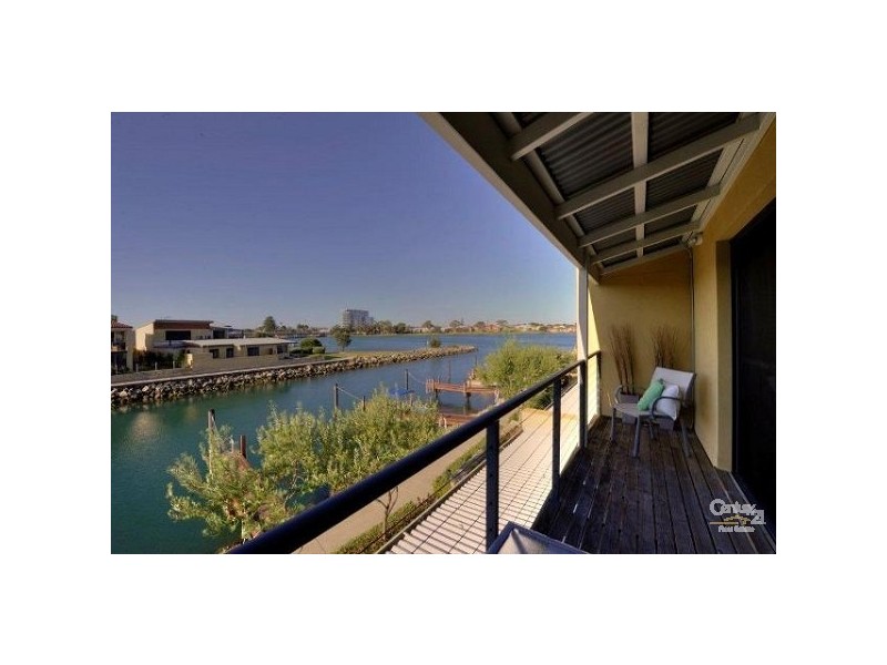 2,19 San Marco Quays, Halls Head WA 6210