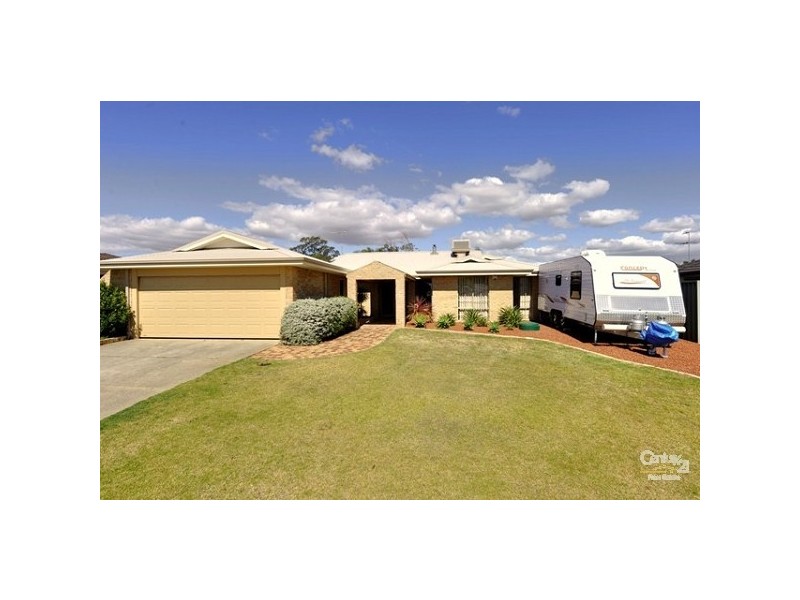 23 Rochester Way, Meadow Springs WA 6210