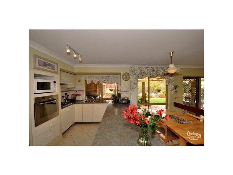 11 Banyon Close, Halls Head WA 6210