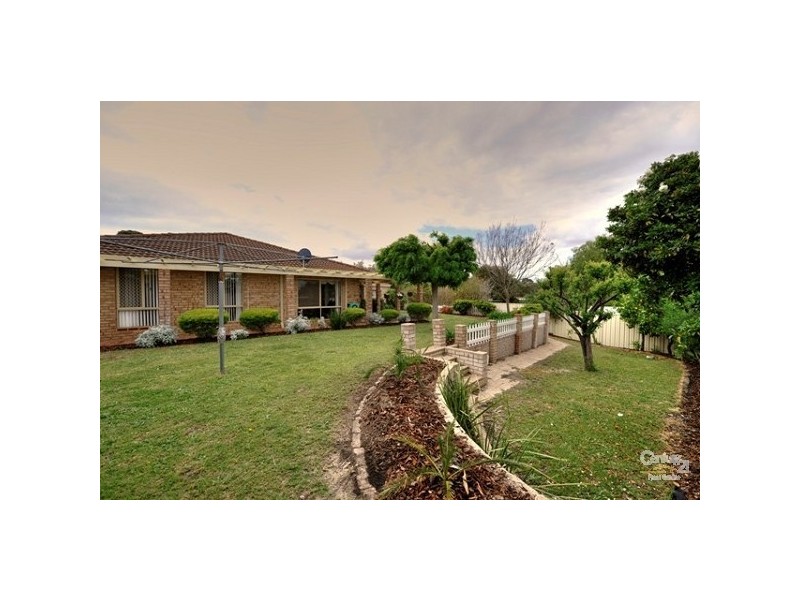 11 Banyon Close, Halls Head WA 6210