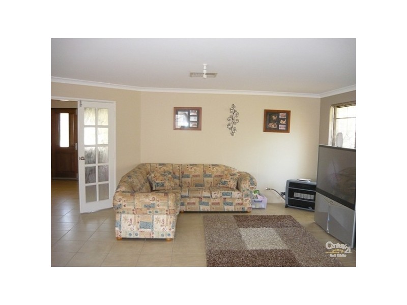 13 Jester Parkway, Meadow Springs WA 6210