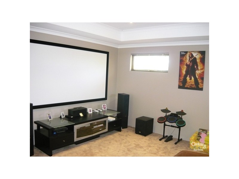 13 Jester Parkway, Meadow Springs WA 6210