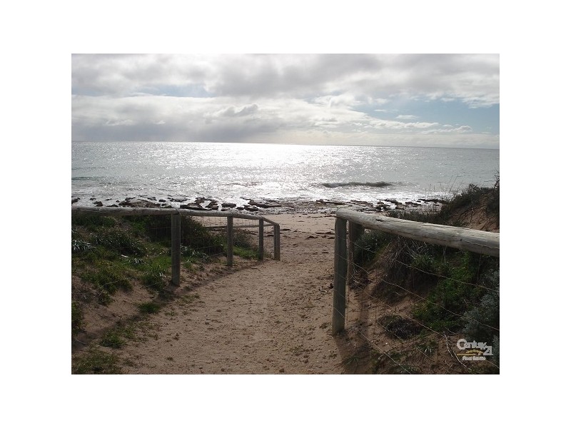 9 Banyon Close HALLS HEAD, Mandurah WA 6210