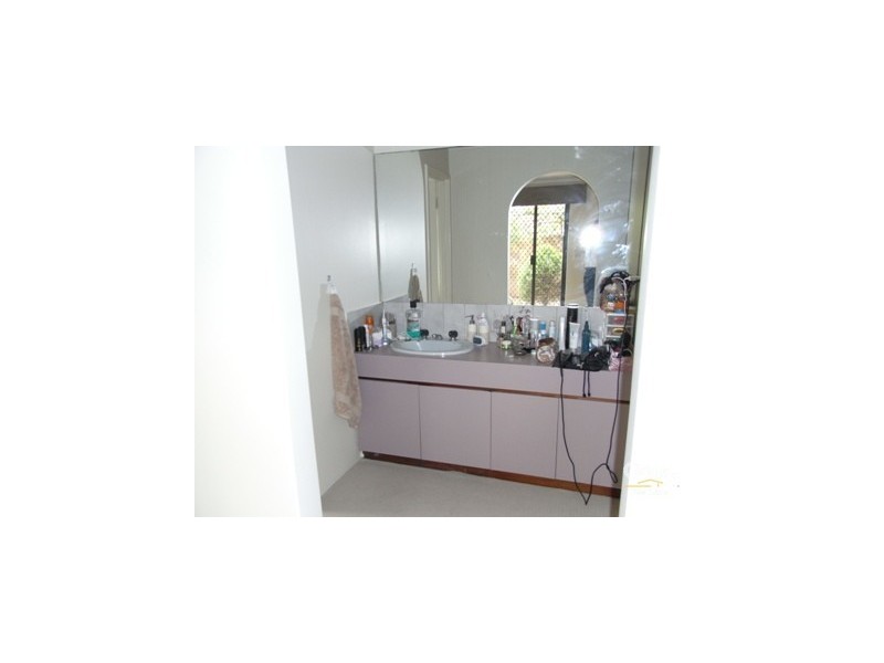 9 Banyon Close HALLS HEAD, Mandurah WA 6210