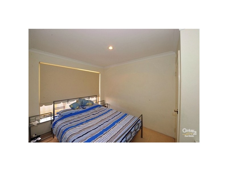 12 Muntries Place HALLS HEAD, Mandurah WA 6210