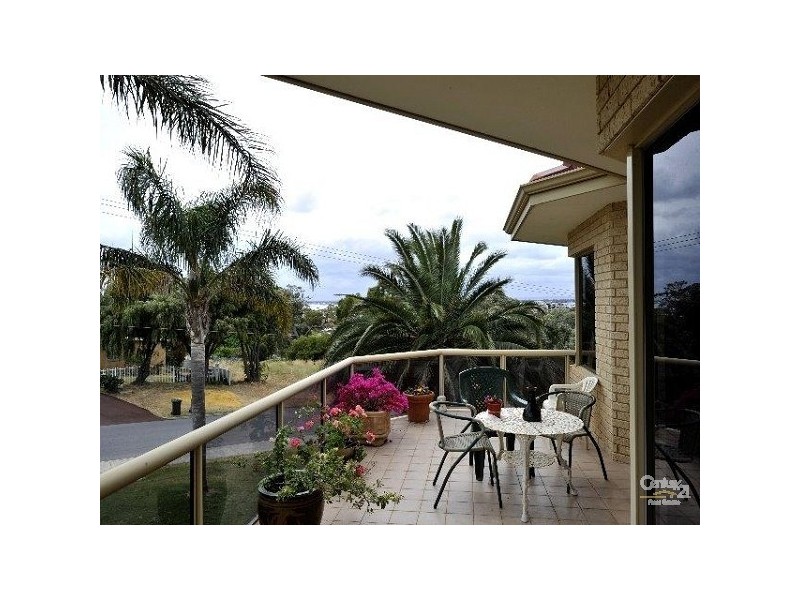 45 Leighton Road, Halls Head WA 6210
