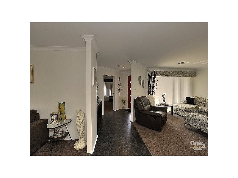 24 Nellie Green, Dudley Park WA 6210