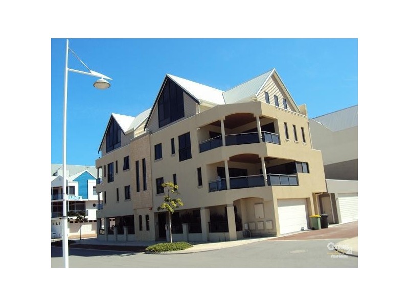 1/4 Dorsadura Way MANDURAH MARINA, Mandurah WA 6210