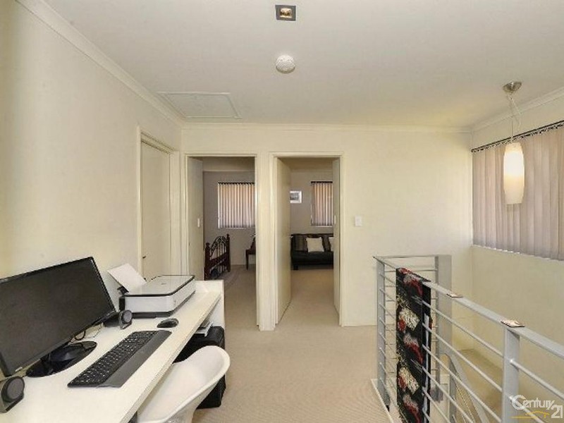 8/1 Mariners Cove, Dudley Park WA 6210