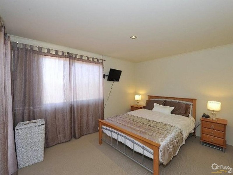 8/1 Mariners Cove, Dudley Park WA 6210