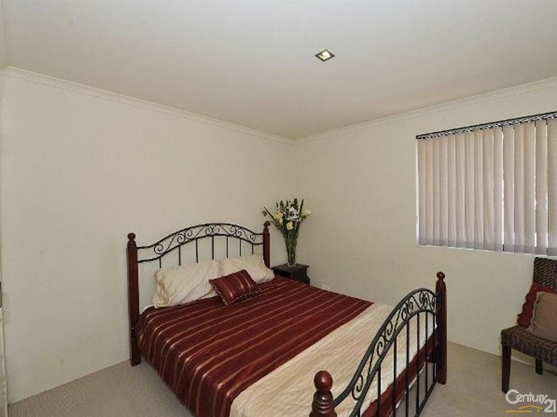 8/1 Mariners Cove, Dudley Park WA 6210