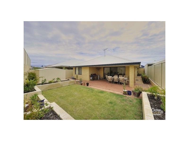 17 Yindana Blvd, Lakelands WA 6180