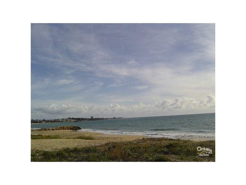 16 Stewart Street, Mandurah WA 6210