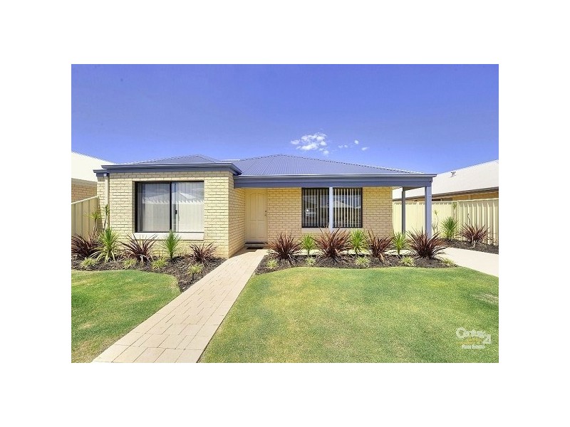 33 Lascelles Circus, Lakelands WA 6180