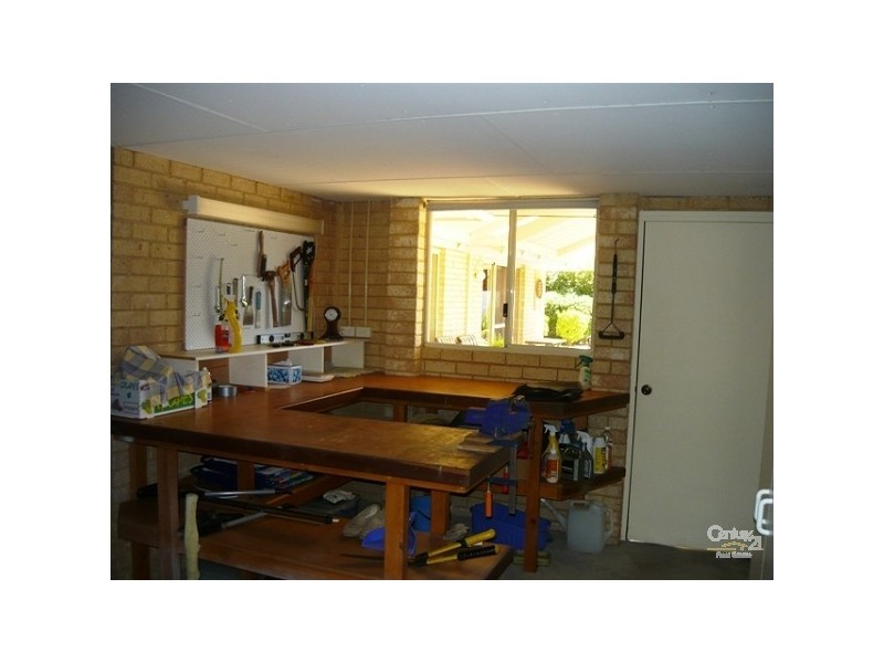 1 Lamont Court, Meadow Springs WA 6210