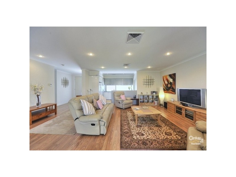 14 Malone Loop, Meadow Springs WA 6210