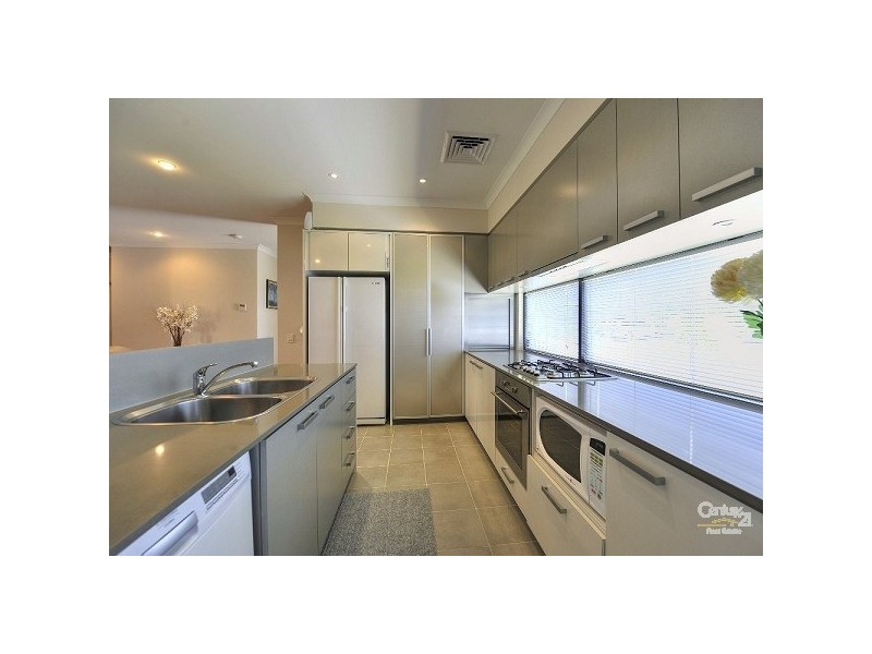 14 Malone Loop, Meadow Springs WA 6210