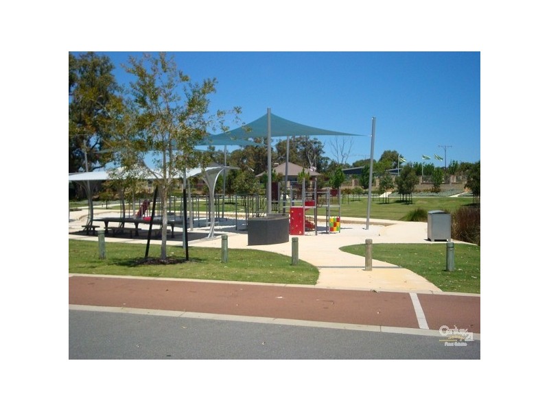 37 Oakwood Gate, Meadow Springs WA 6210