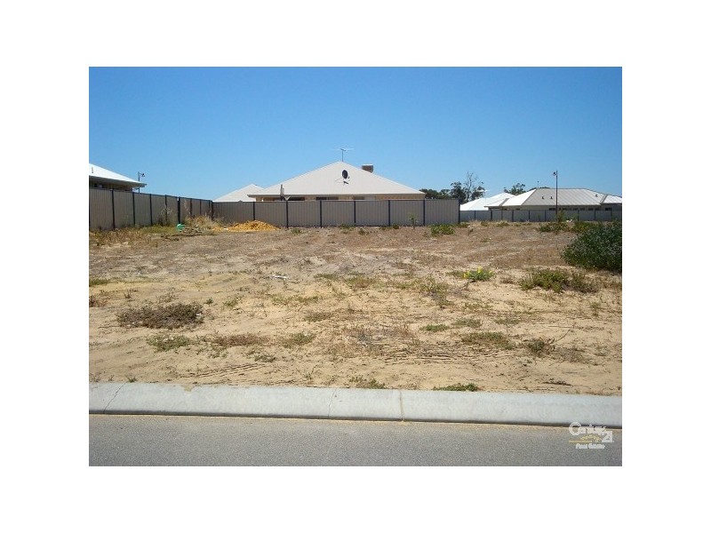 37 Oakwood Gate, Meadow Springs WA 6210