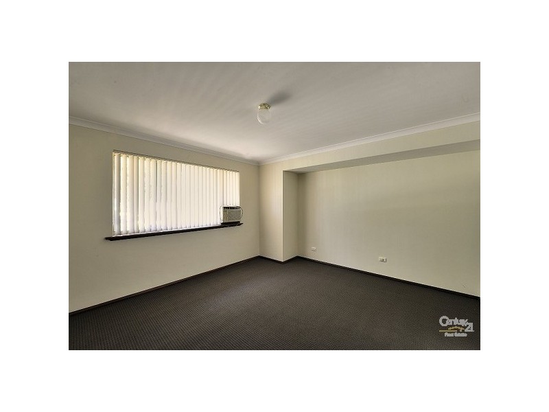 4 St Annes Terrace, Meadow Springs WA 6210