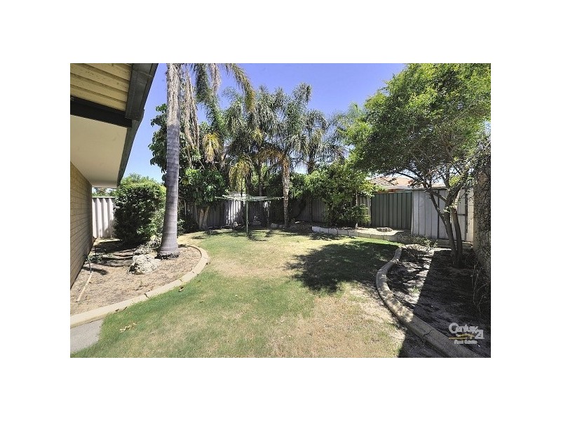 4 St Annes Terrace, Meadow Springs WA 6210