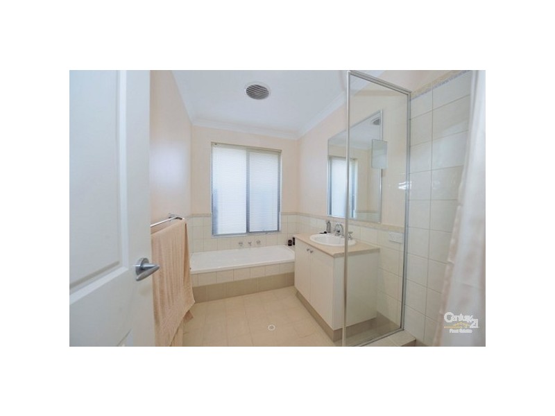 63 Newport Drive, Dudley Park WA 6210