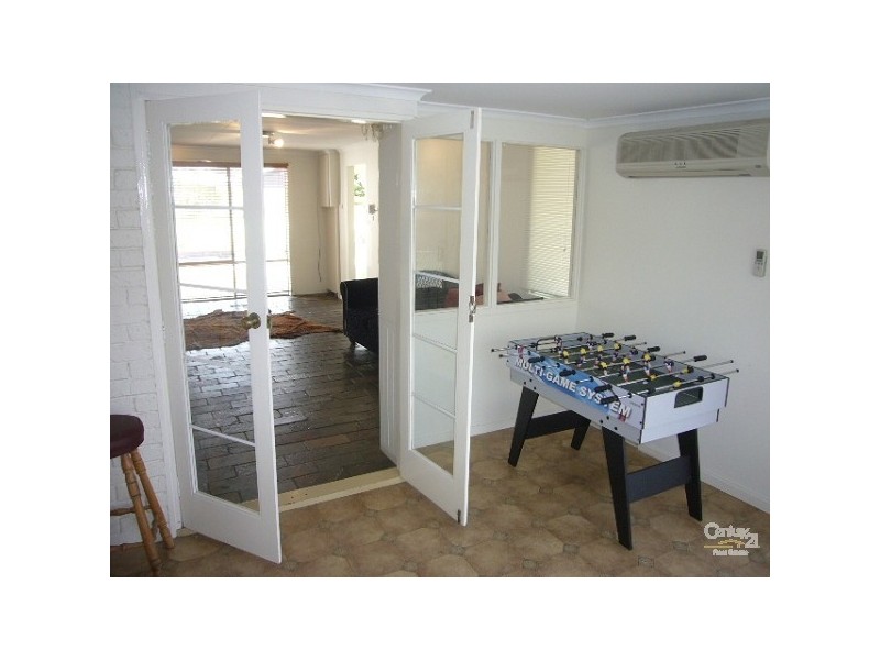 18 Gilmore Street, Madora Bay WA 6210