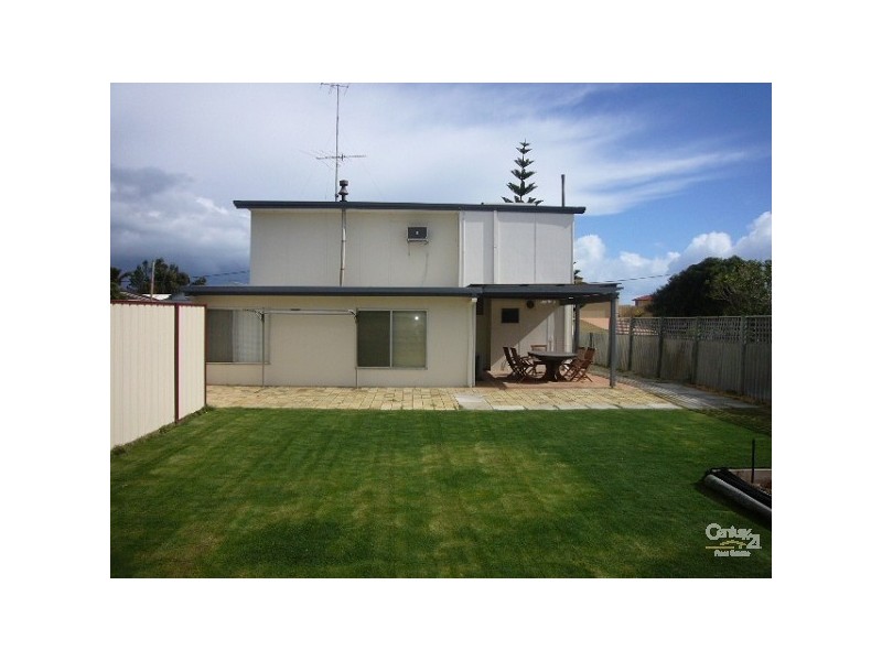 18 Gilmore Street, Madora Bay WA 6210