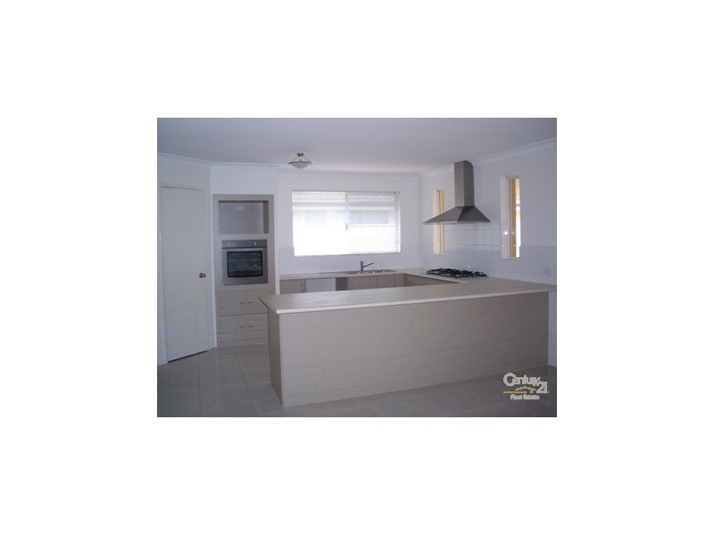 16 Albina Chase LAKELANDS, Mandurah WA 6210