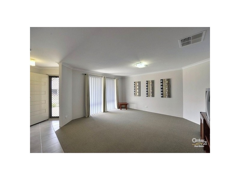 45 Still Meadow Turn, Meadow Springs WA 6210