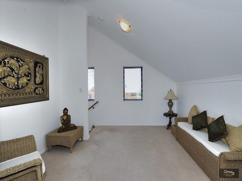 24/19 San Marco Quays, Halls Head WA 6210