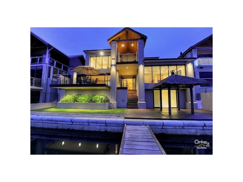 44 Brindabella Crescent, Halls Head WA 6210