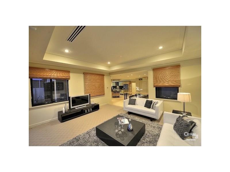 44 Brindabella Crescent, Halls Head WA 6210