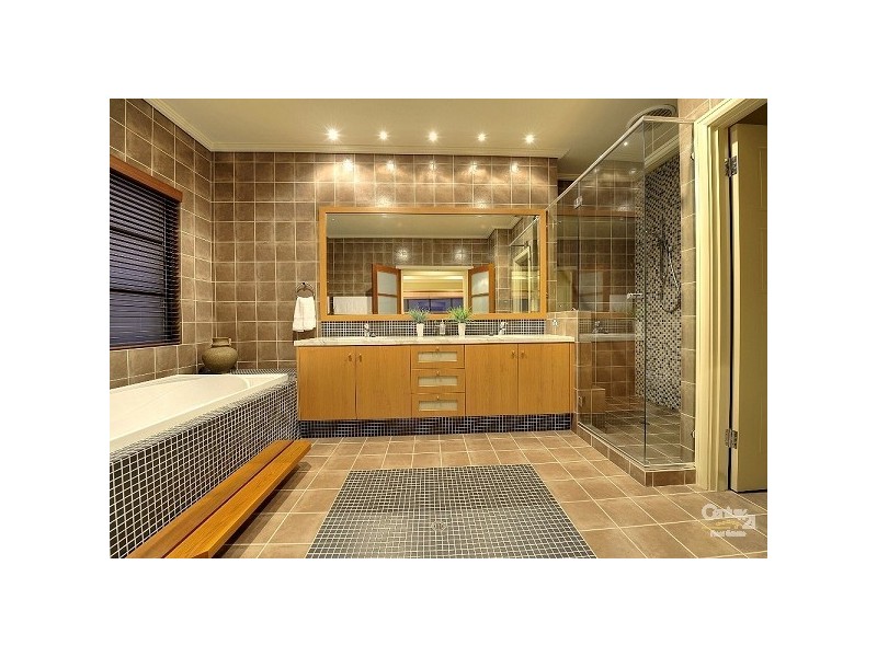 44 Brindabella Crescent, Halls Head WA 6210