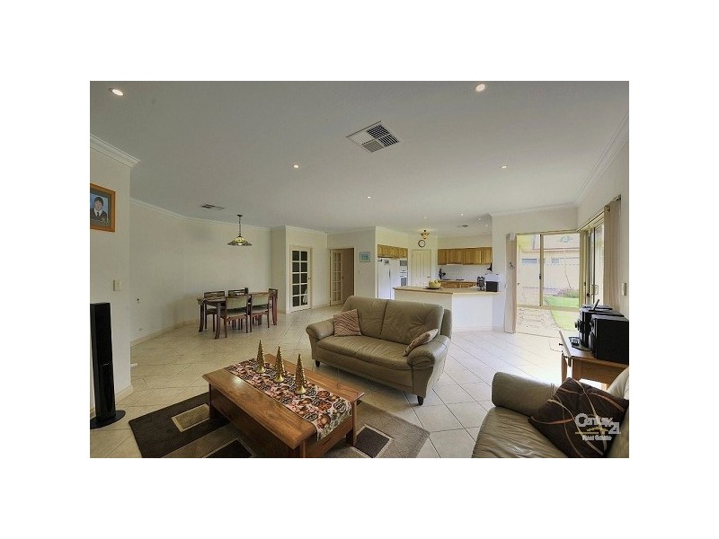 53 Silverton Crescent, Erskine WA 6210