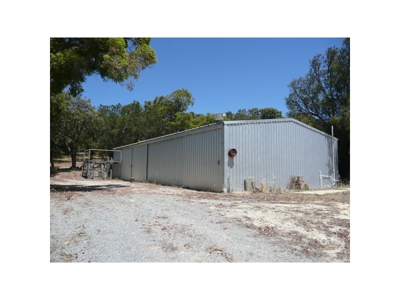 10 Yalgorup Drive, Bouvard WA 6211