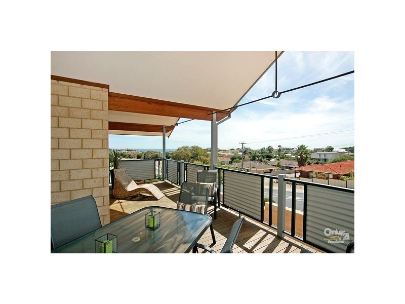 140 McLarty Road, Halls Head WA 6210