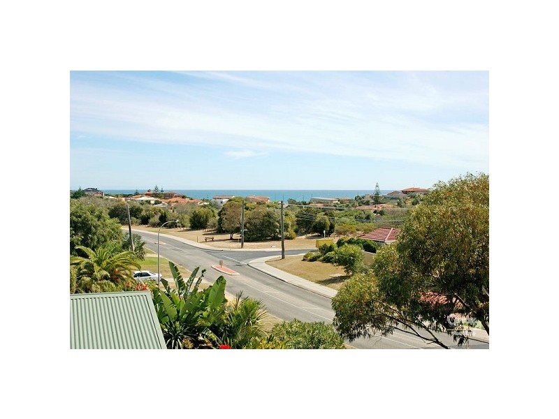 140 McLarty Road, Halls Head WA 6210