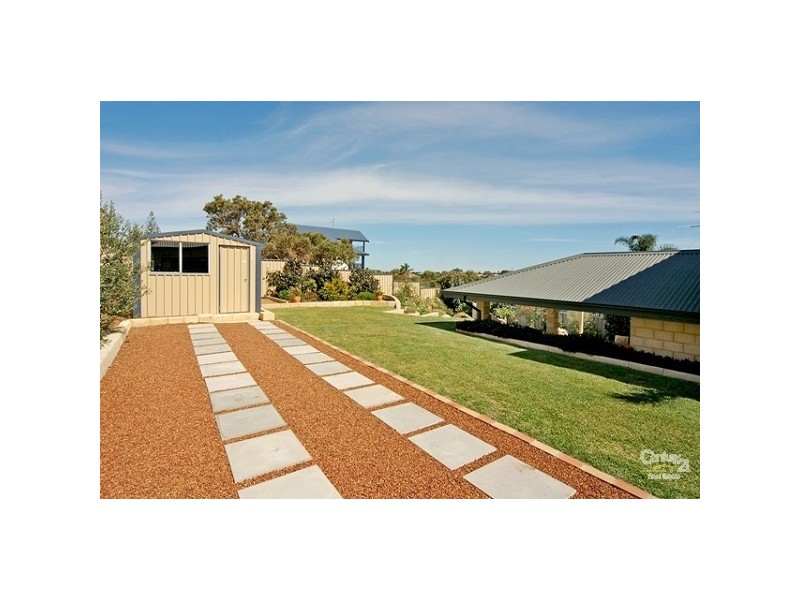 140 McLarty Road, Halls Head WA 6210