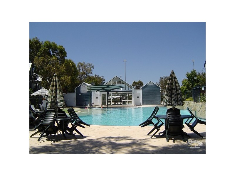 6 A & B Sirrocco Drive, Erskine WA 6210