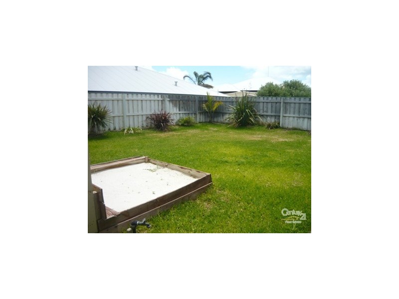 210 Peelwood Parade HALLS HEAD, Mandurah WA 6210