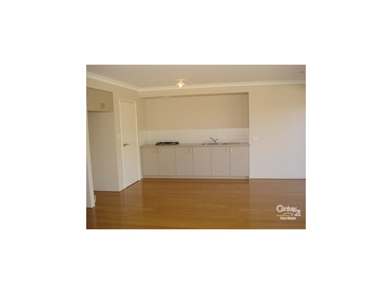 4 Coral Court HALLS HEAD, Mandurah WA 6210